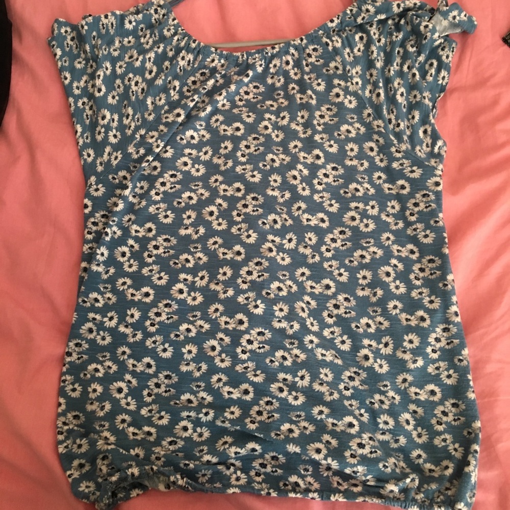 Aeropostale off the shoulder floral blue top